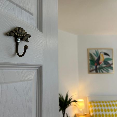 Urban Escape Entire Apartment Near Uni And Hospital Southampton Luaran gambar
